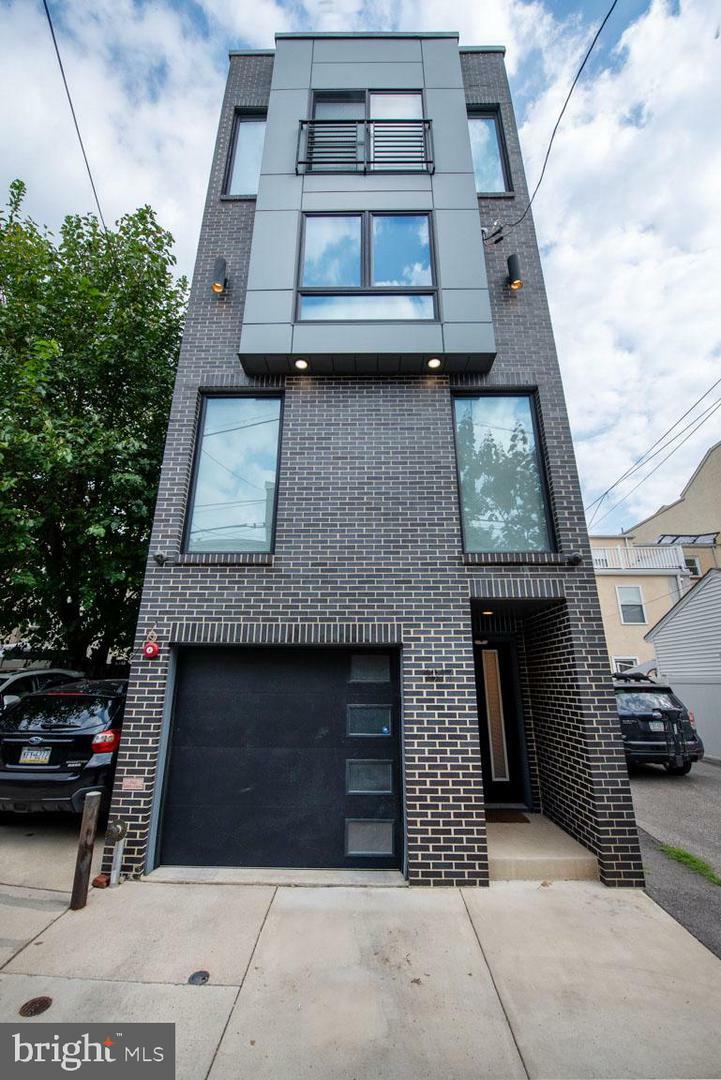 Property Photo: 1917 W George Street PA 19130