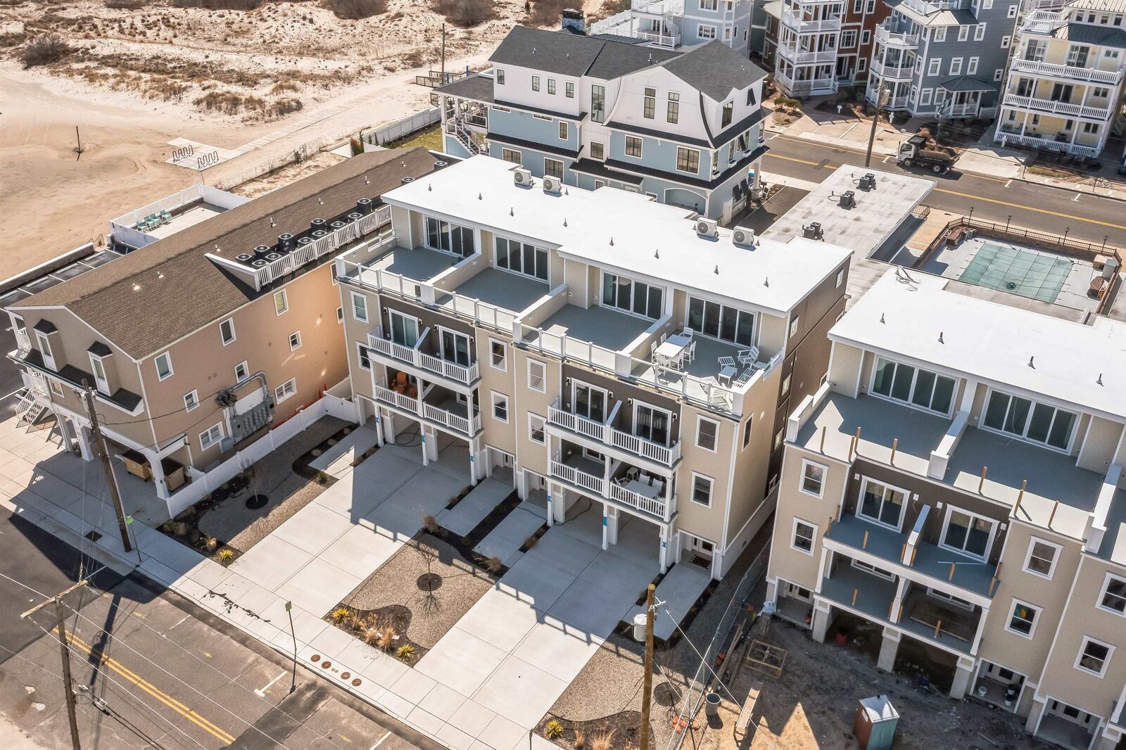 Property Photo: 418-420 E Farragut NJ 08260