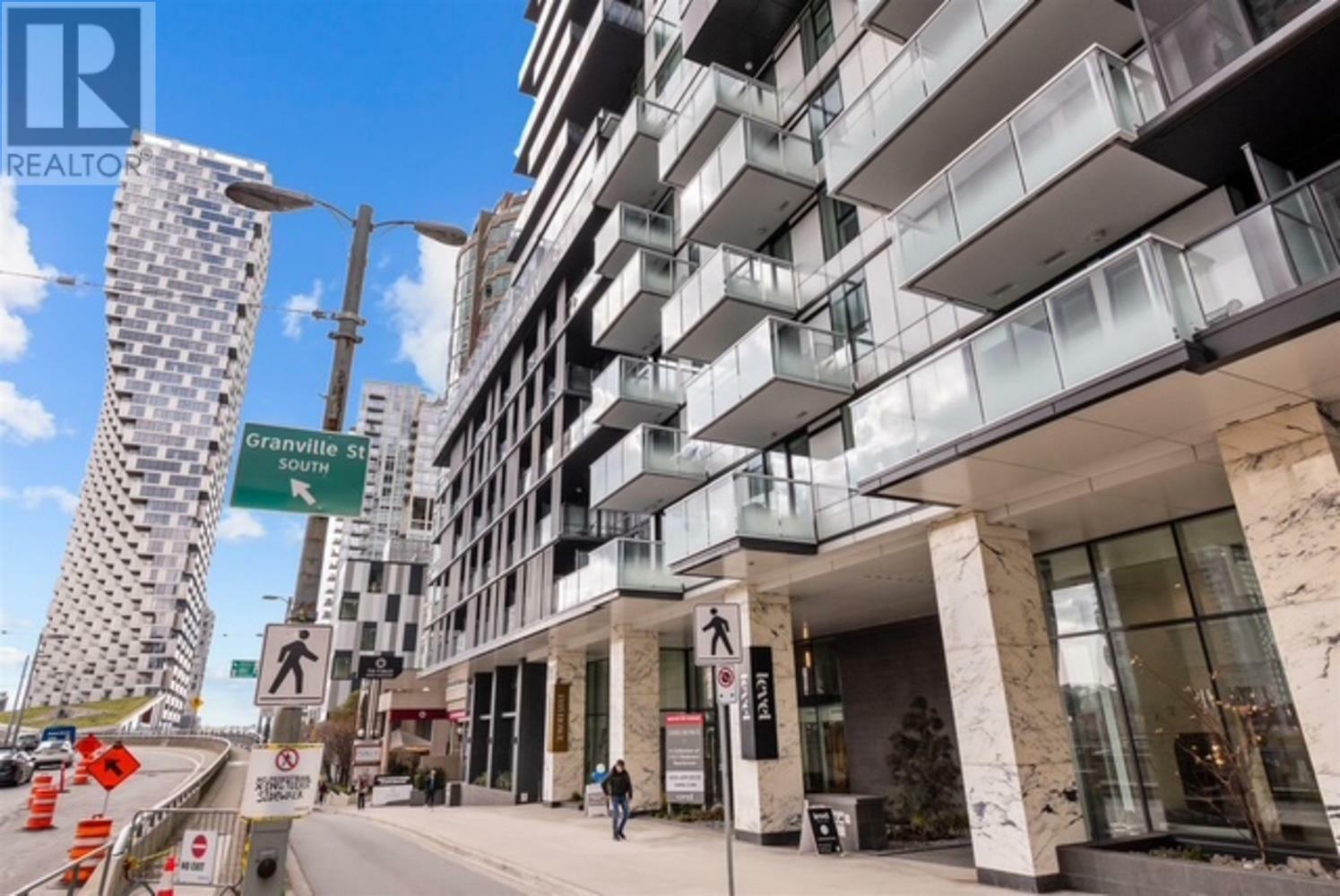 Property Photo: 1335 Howe Street 2501 BC V6Z 0H1