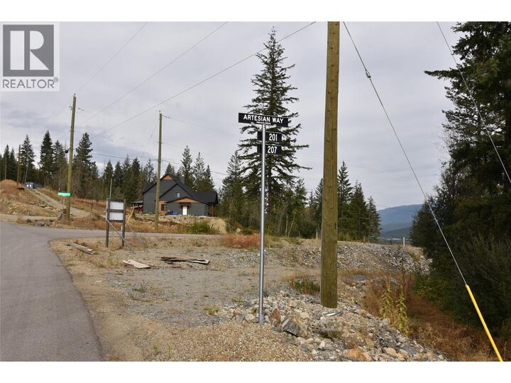 Property Photo:  207 Crooked Pine Road  BC V0E 1V1 