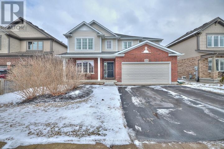 Property Photo:  116 Clare Avenue  ON L3C 0B7 