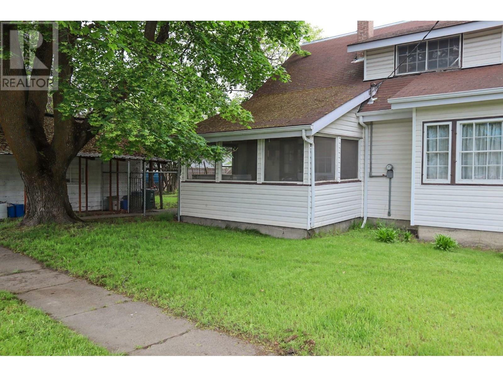 Property Photo: 7517 6th Street BC V0H 1H0