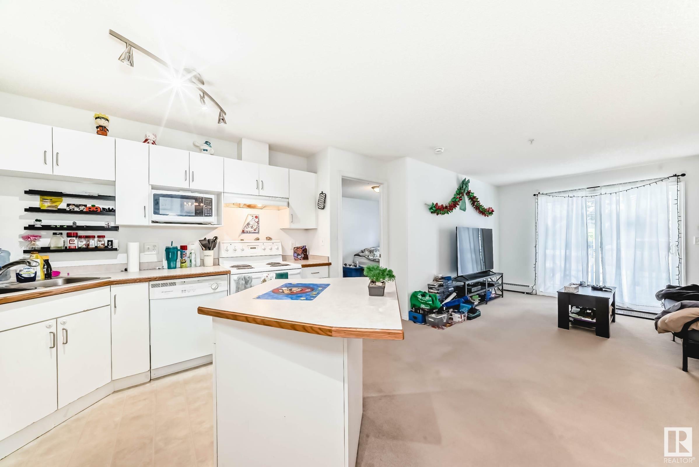 Photo de la propriété: 16221 95 Street NW 112 AB T5H 4L9