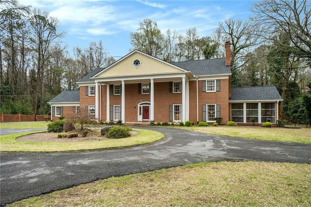 Property Photo: 3074 Cascade Road SW GA 30311