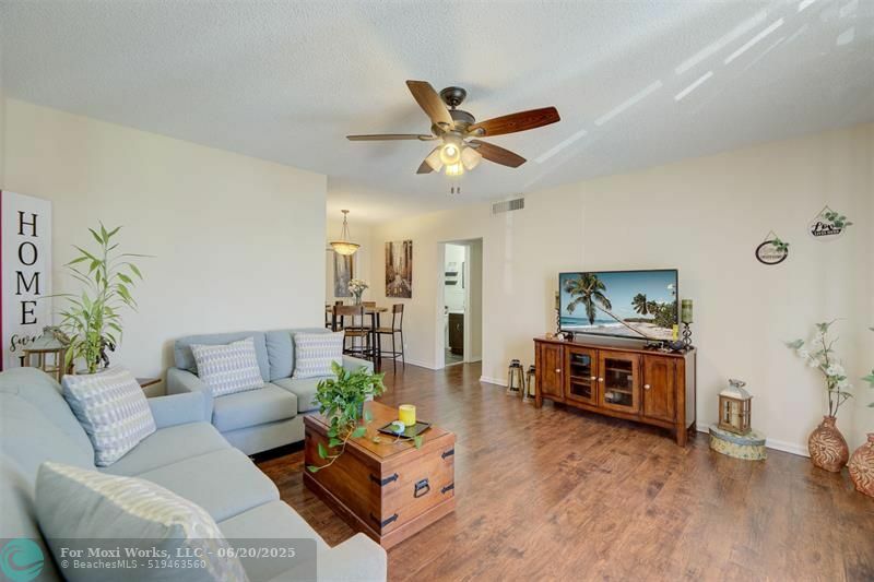 Property Photo: 2181 NE 67th St 622 FL 33308