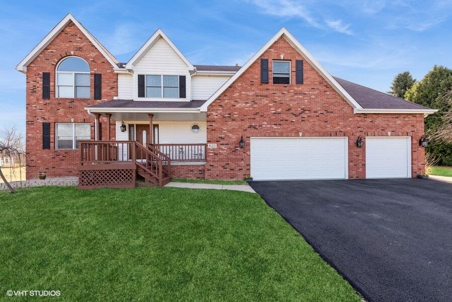 Property Photo:  825 Elk Lane  IN 46391 