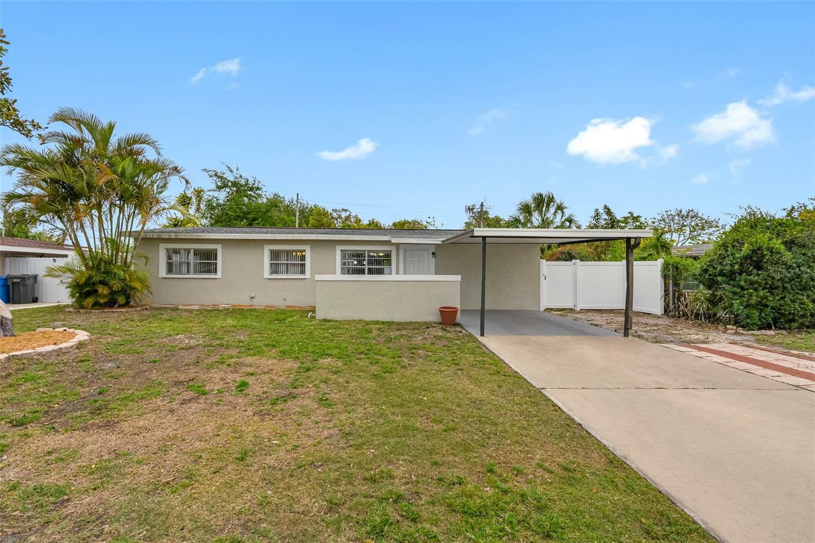Property Photo: 5103 Town N Country Boulevard FL 33615