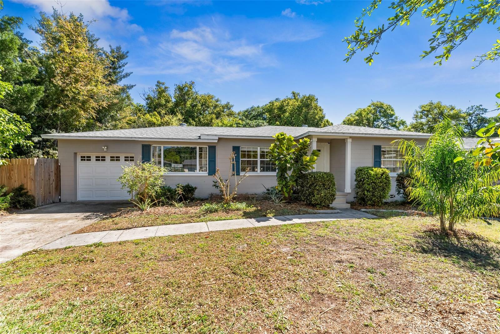 Property Photo: 541 Meridale Avenue FL 32803