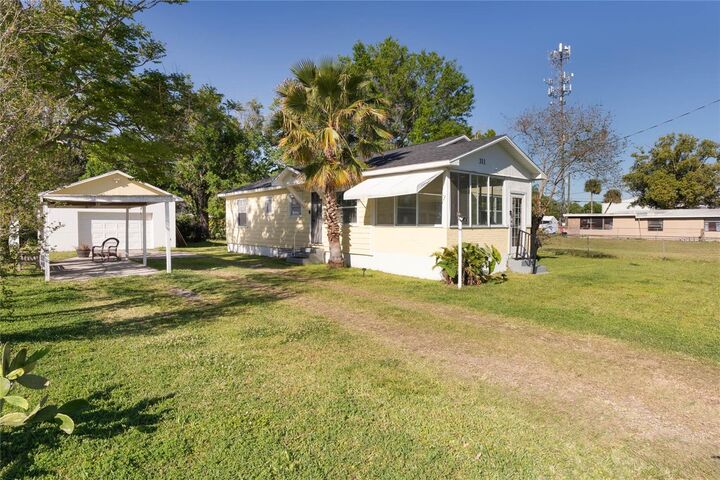 Property Photo:  311 E Wallace Street  FL 32809 