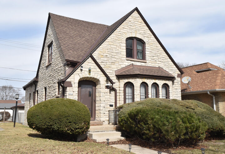 3912 W Oklahoma Ave  Milwaukee WI 53215 photo