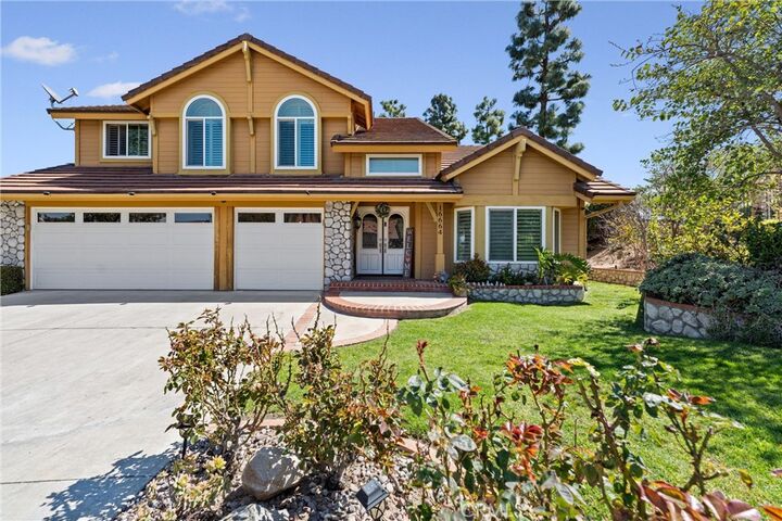 Property Photo:  16664 Rocky Creek Drive  CA 92503 