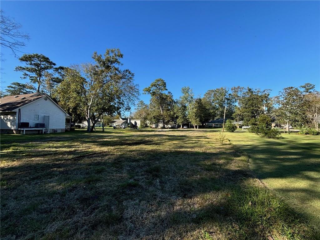 Property Photo:  204 Spruce Street  LA 70471 