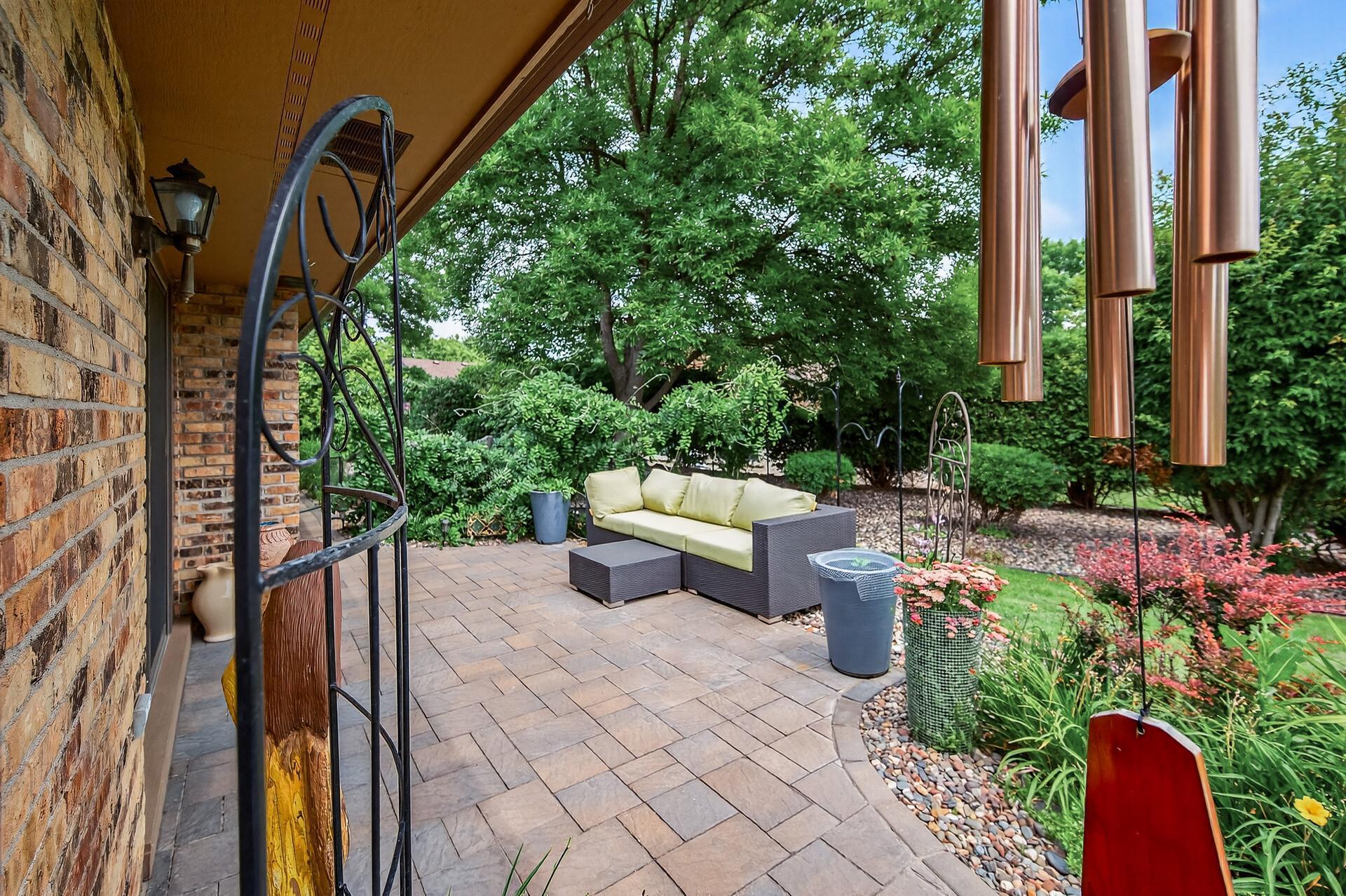 Property Photo:  7070 Robinwood Trail  MN 55125 