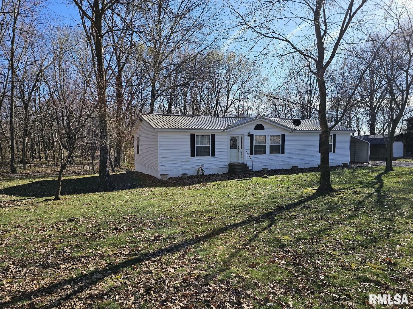 Property Photo: 14487 N Harmony Lane IL 62864
