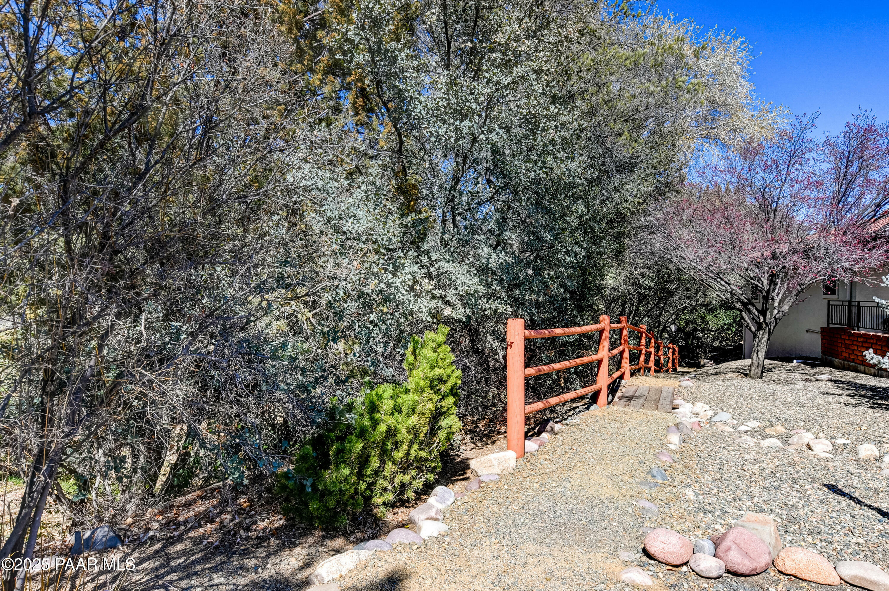 Property Photo: 419 Apache Plume Trail AZ 86301