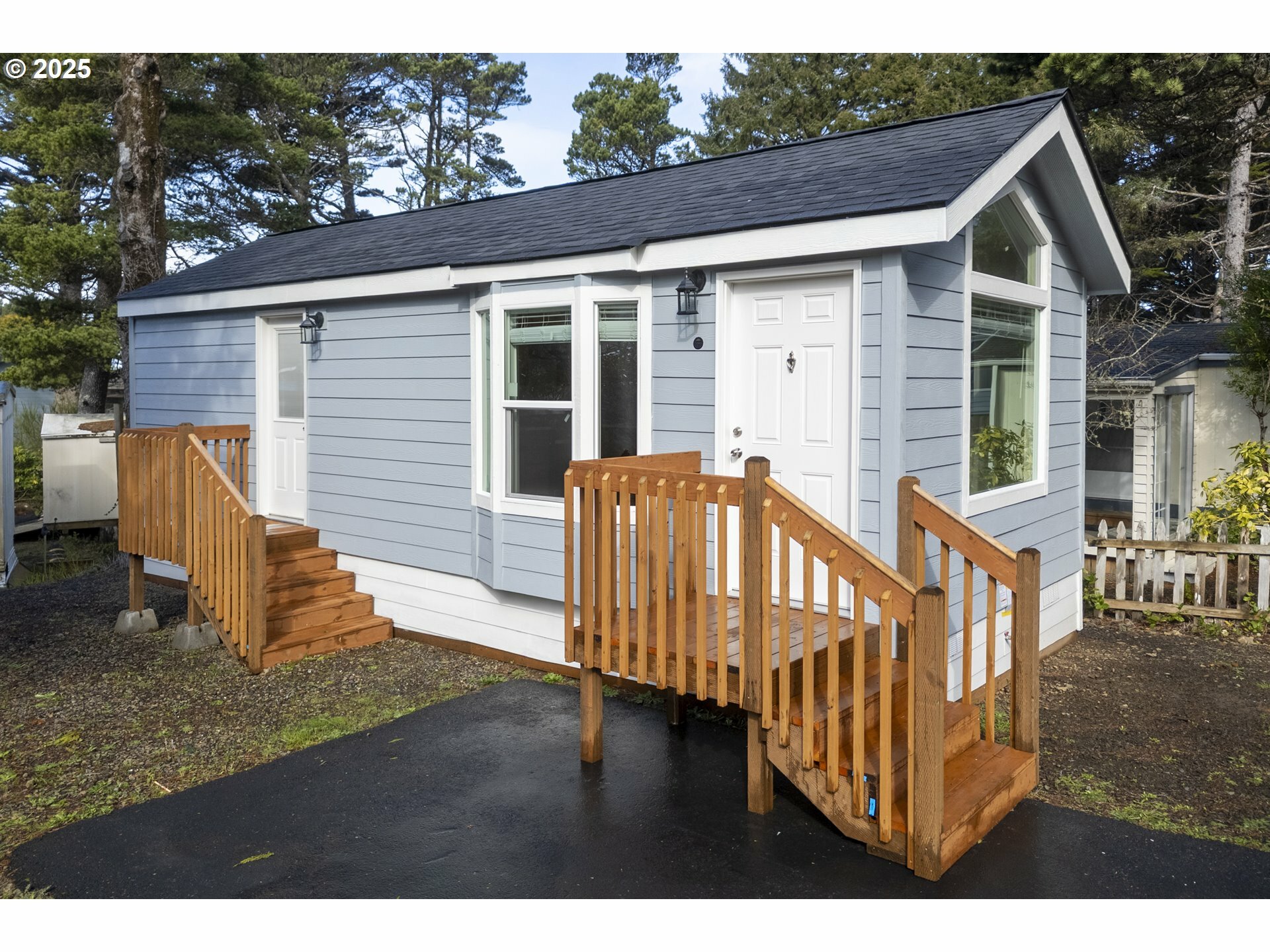 Property Photo: 4875 N Hwy 101 66 OR 97341