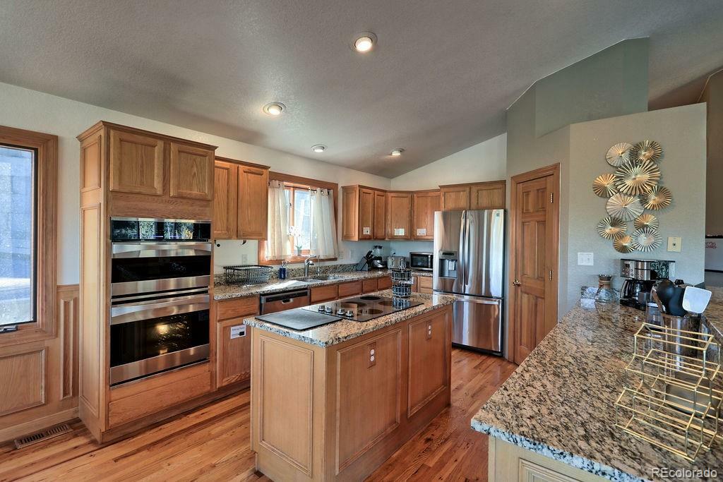 Property Photo:  10197 Crest View Drive  CO 80465 