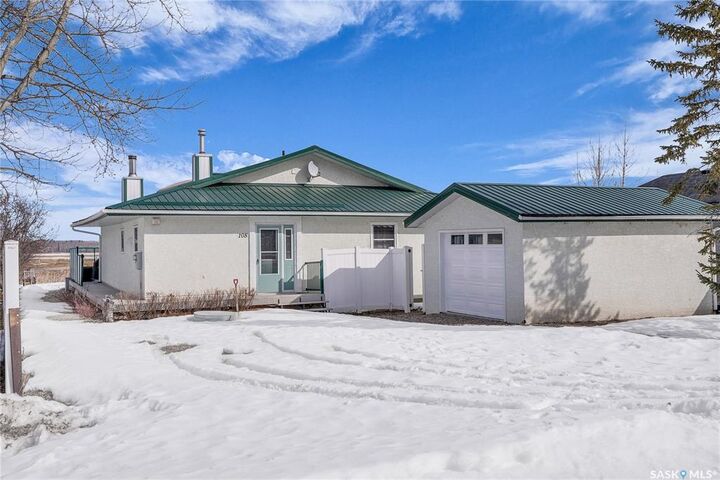 Property Photo:  108 Iroquois Lake Drive  SK S0J 2G0 