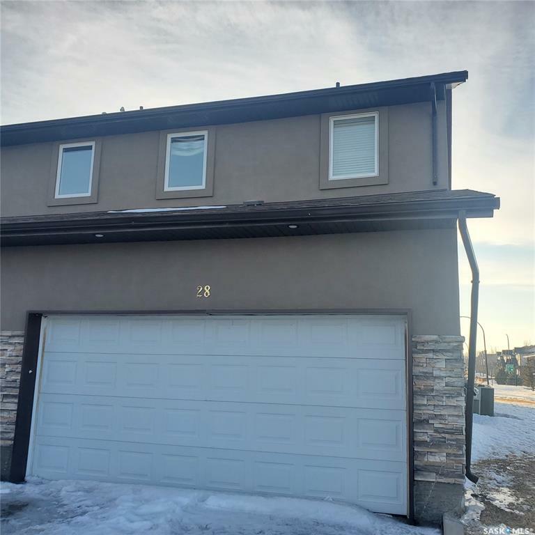 Property Photo: 1703 Patrick Crescent 28 SK S7W 0G1
