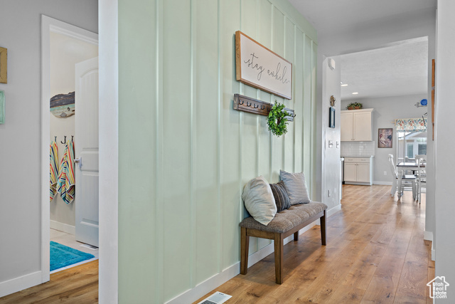 Property Photo: 693 N 3350 W UT 84041