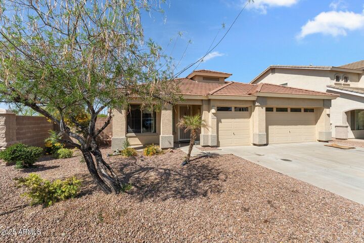 14694 W Mandalay Lane  Surprise AZ 85379 photo