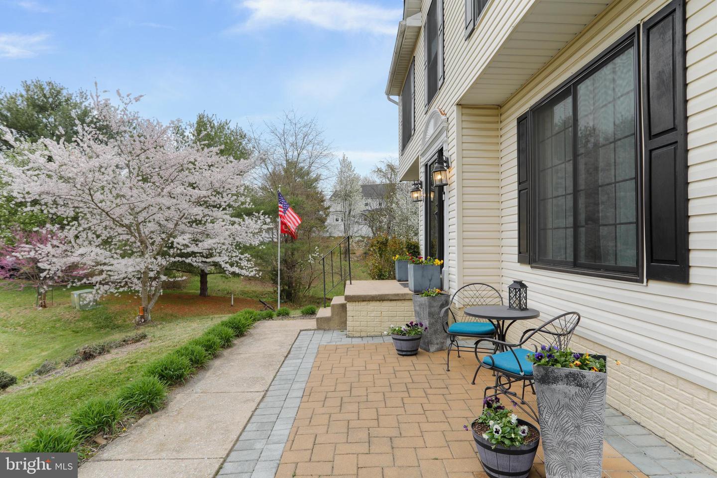 Property Photo:  106 Kapok Circle  VA 22602 