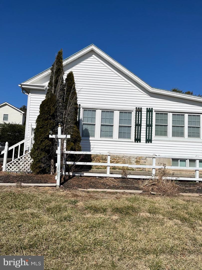 Property Photo:  18936 Harmony Church Road  VA 20175 