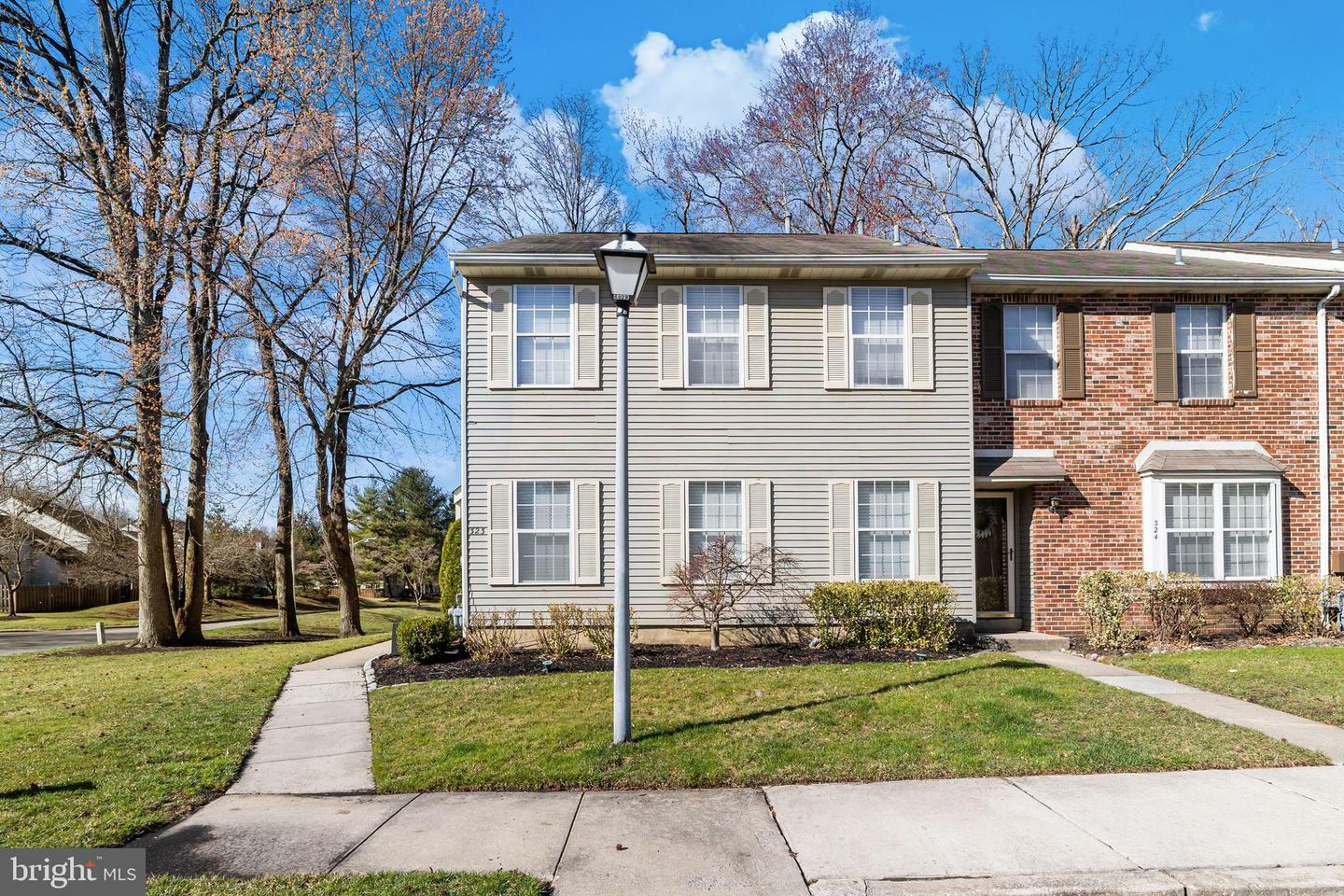 323 Gwynedd Court  Mount Laurel NJ 08054 photo