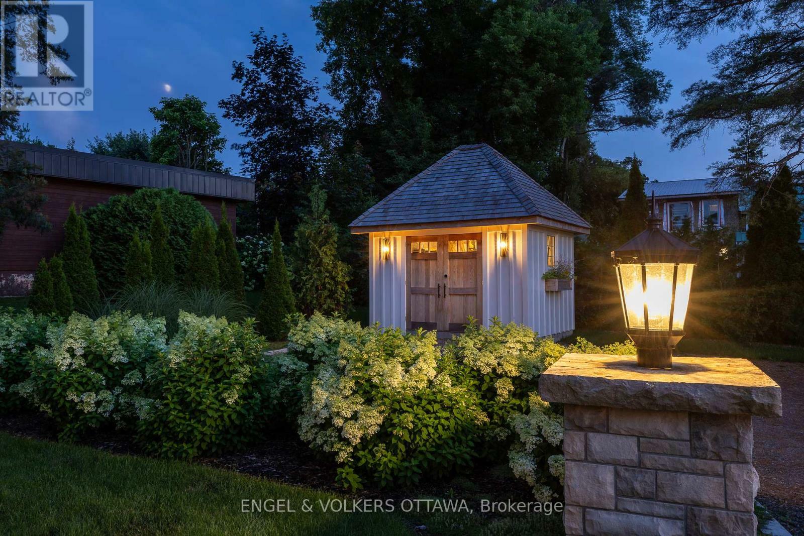 Property Photo: 5651 Herwig Place ON K4M 1B3