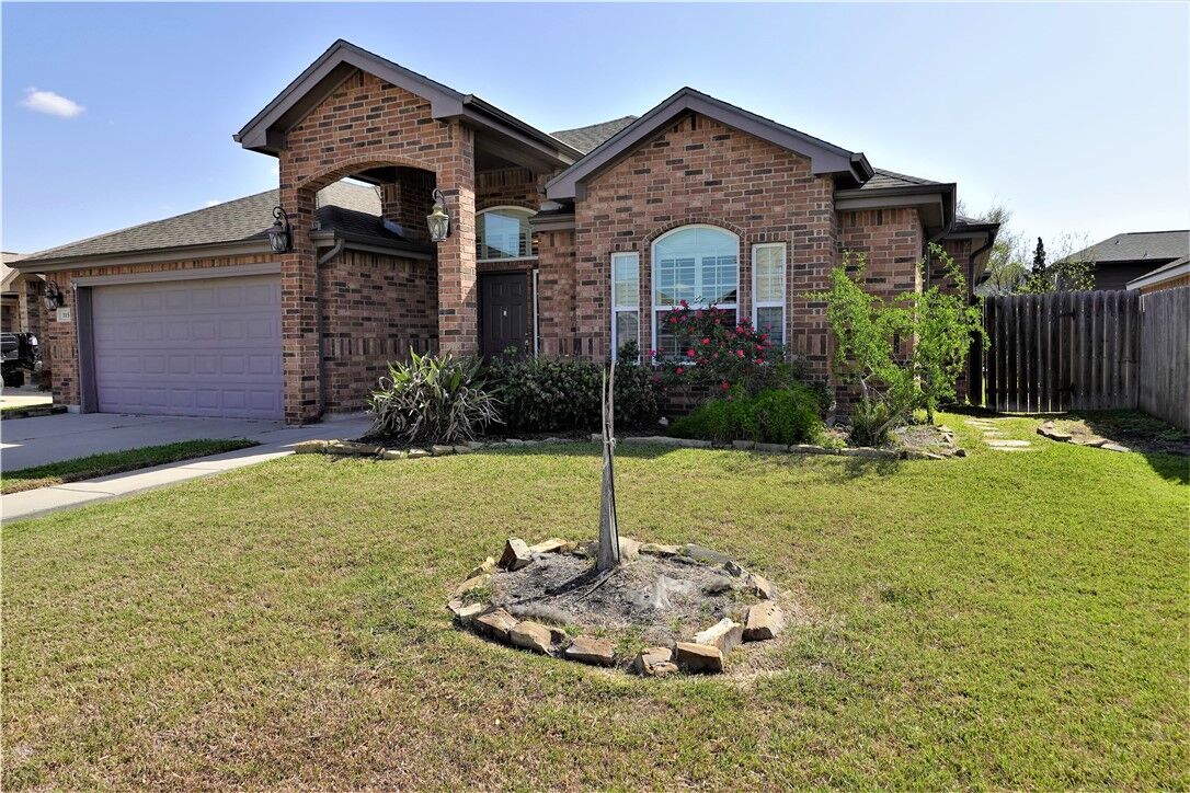 Property Photo: 315 Nicklaus Drive TX 78374