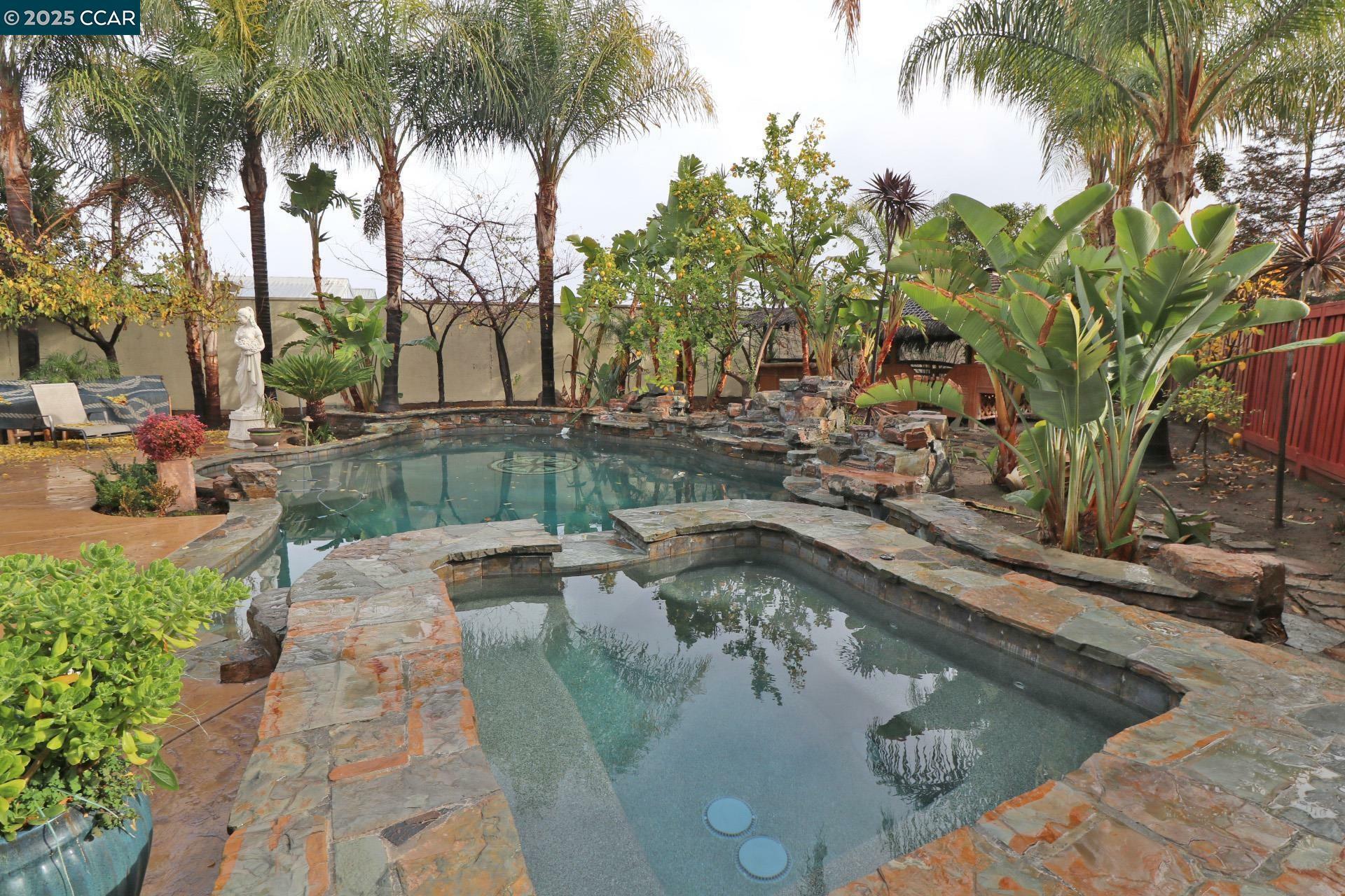 Property Photo: 1097 Teal Ct CA 94513