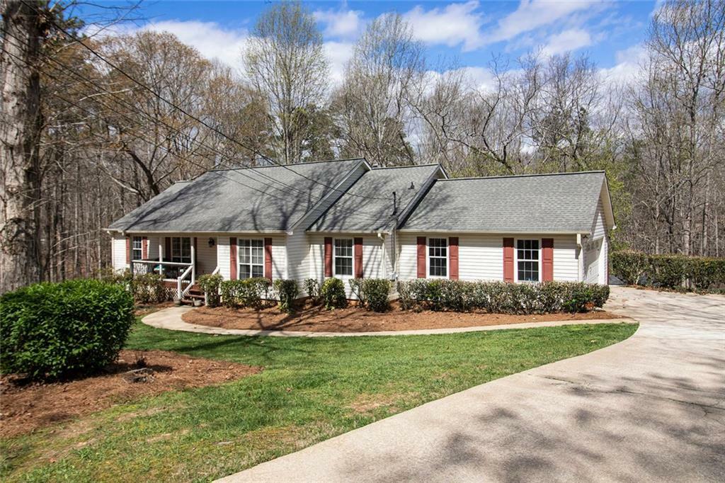 Property Photo: 4150 E East Chapel Hill Road GA 30135