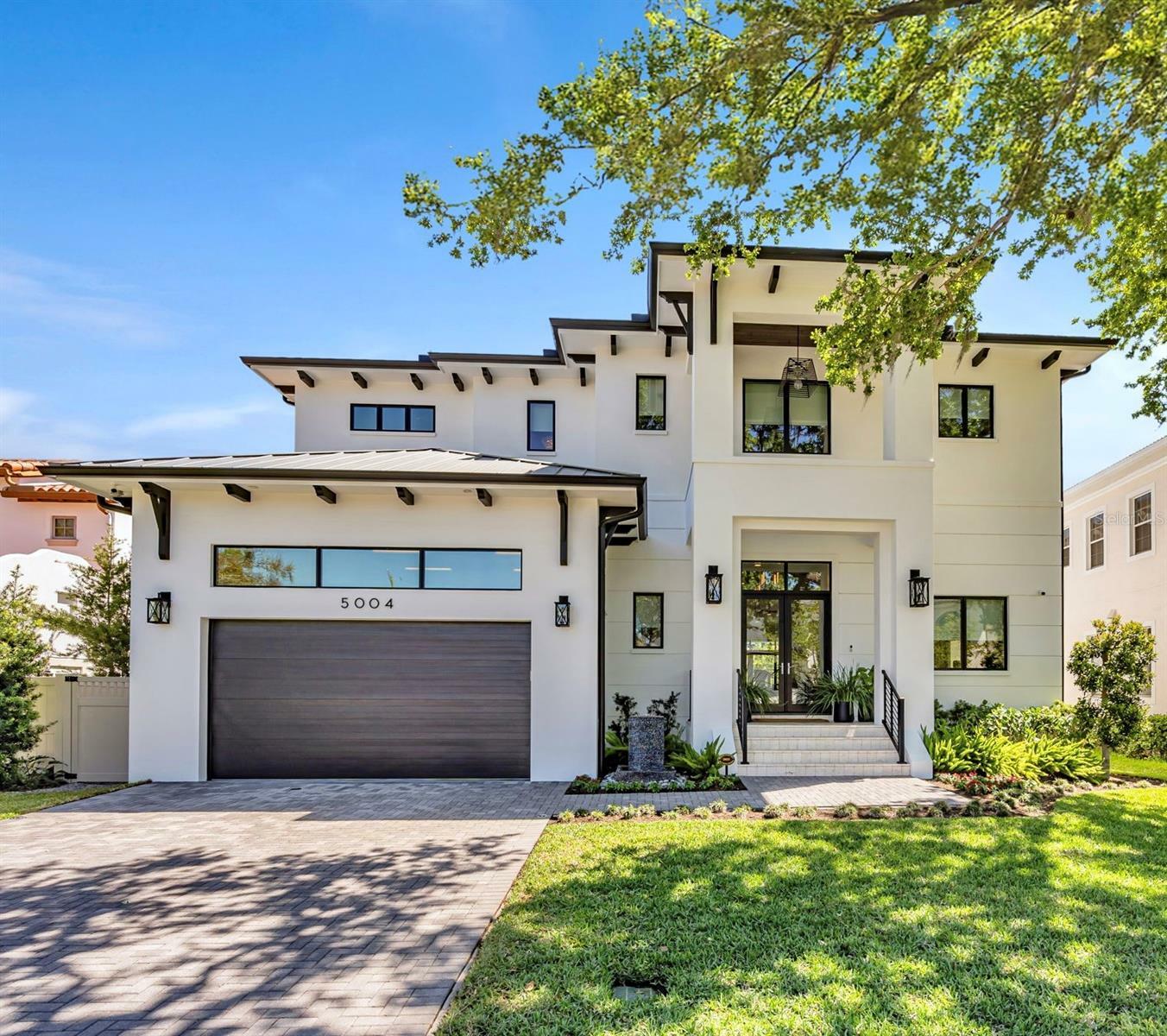 Property Photo: 5004 S The Riviera FL 33609