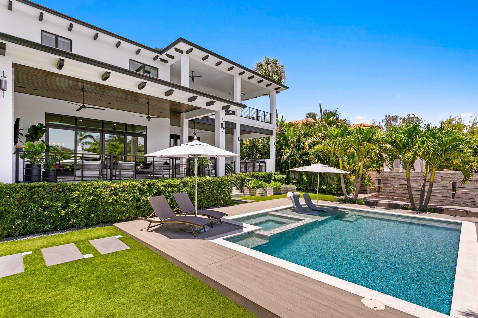 Property Photo: 5004 S The Riviera FL 33609