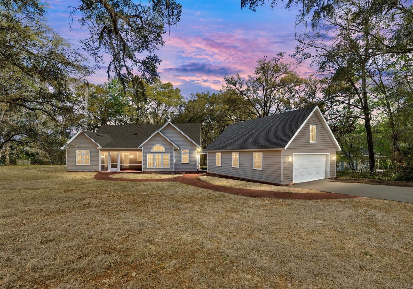 Property Photo: 17705 NW 138th Avenue FL 32615