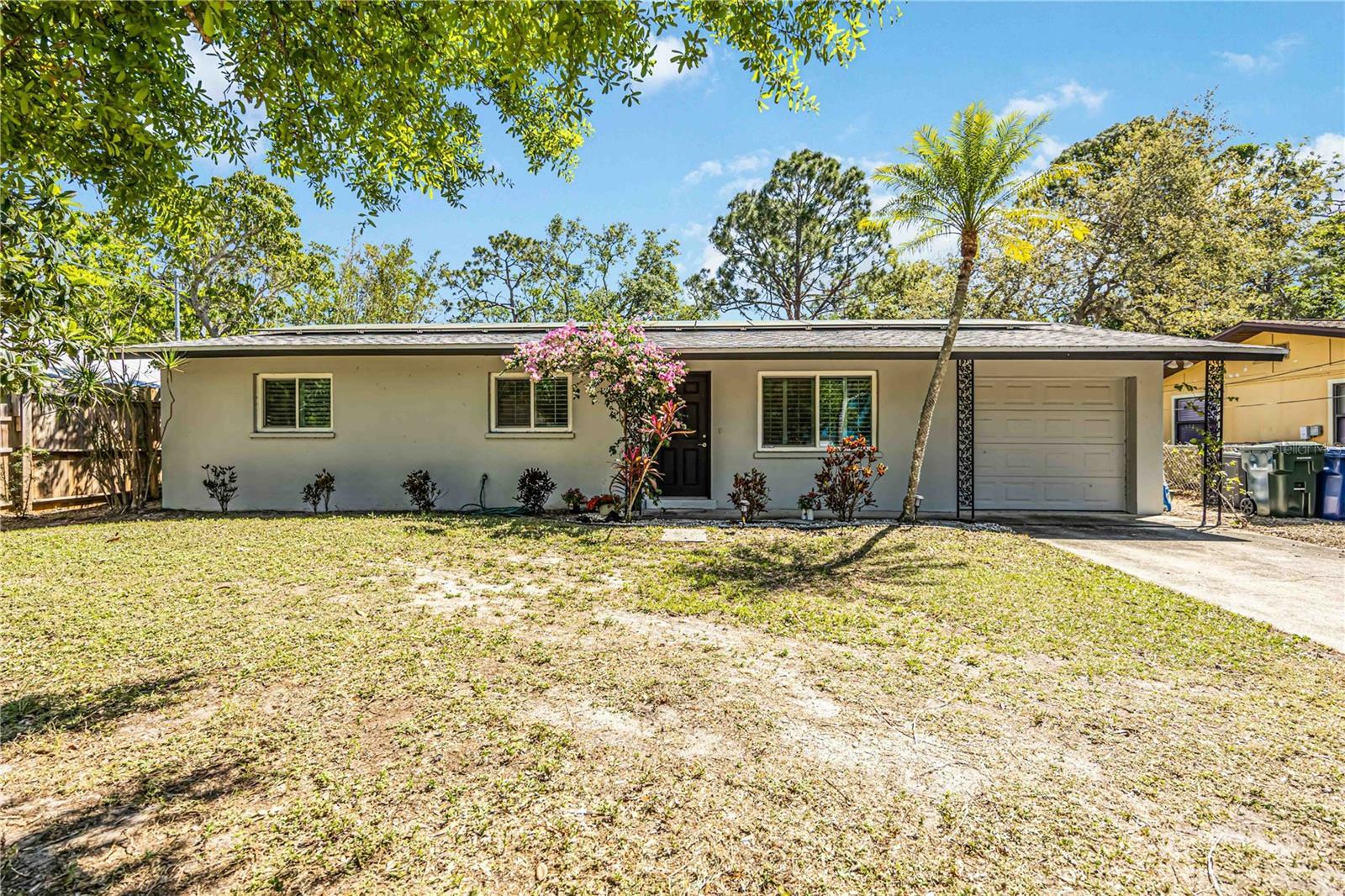 Property Photo:  2409 Wells Avenue  FL 34232 