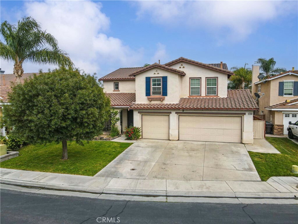 Property Photo:  11390 Parkfield Court  CA 92505 
