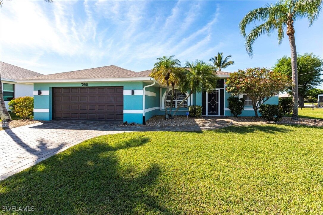Property Photo:  618 SW 35th Street  FL 33914 