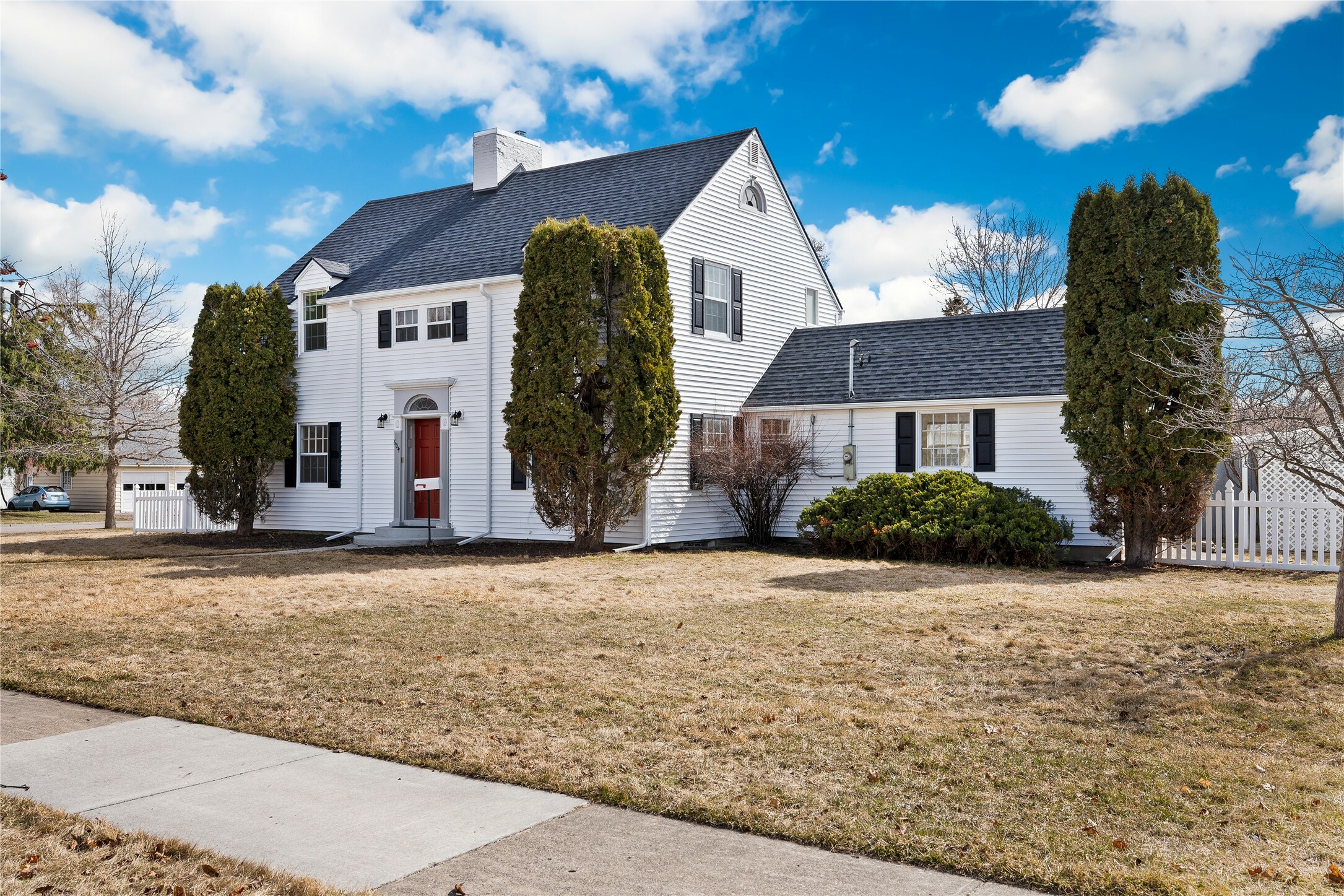 Property Photo: 604 6th Avenue E MT 59901