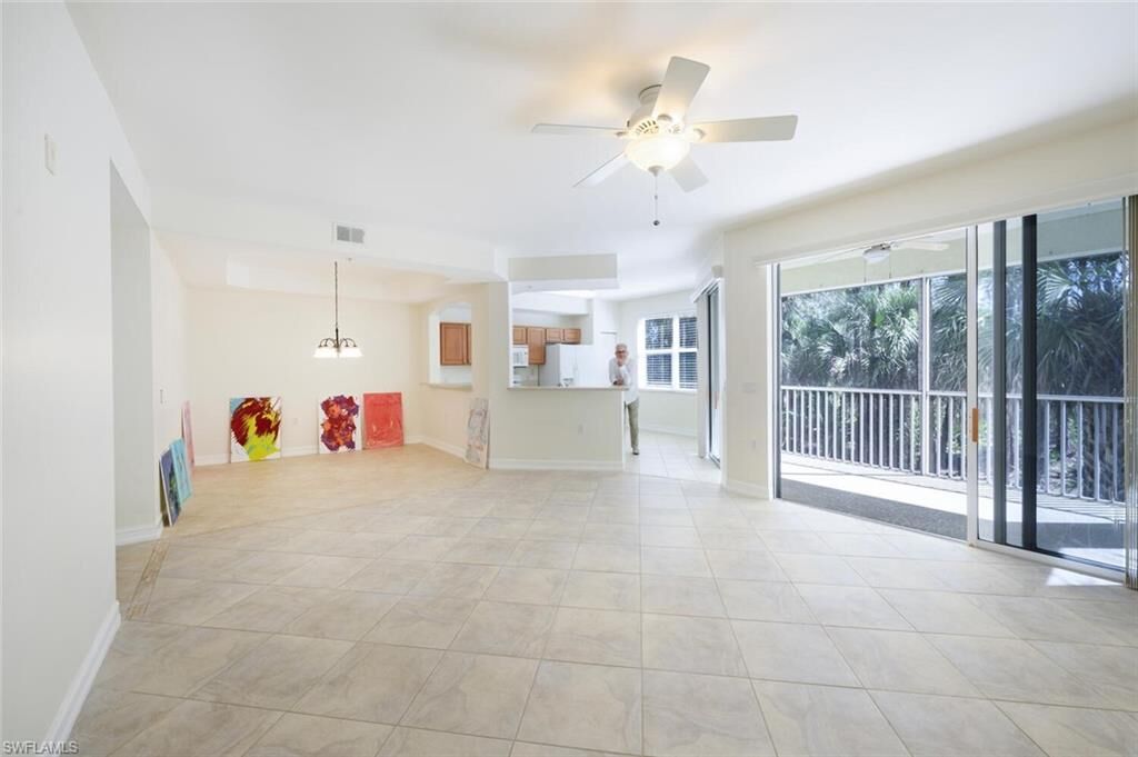 Property Photo:  1882 Tarpon Bay Dr S 205  FL 34119 