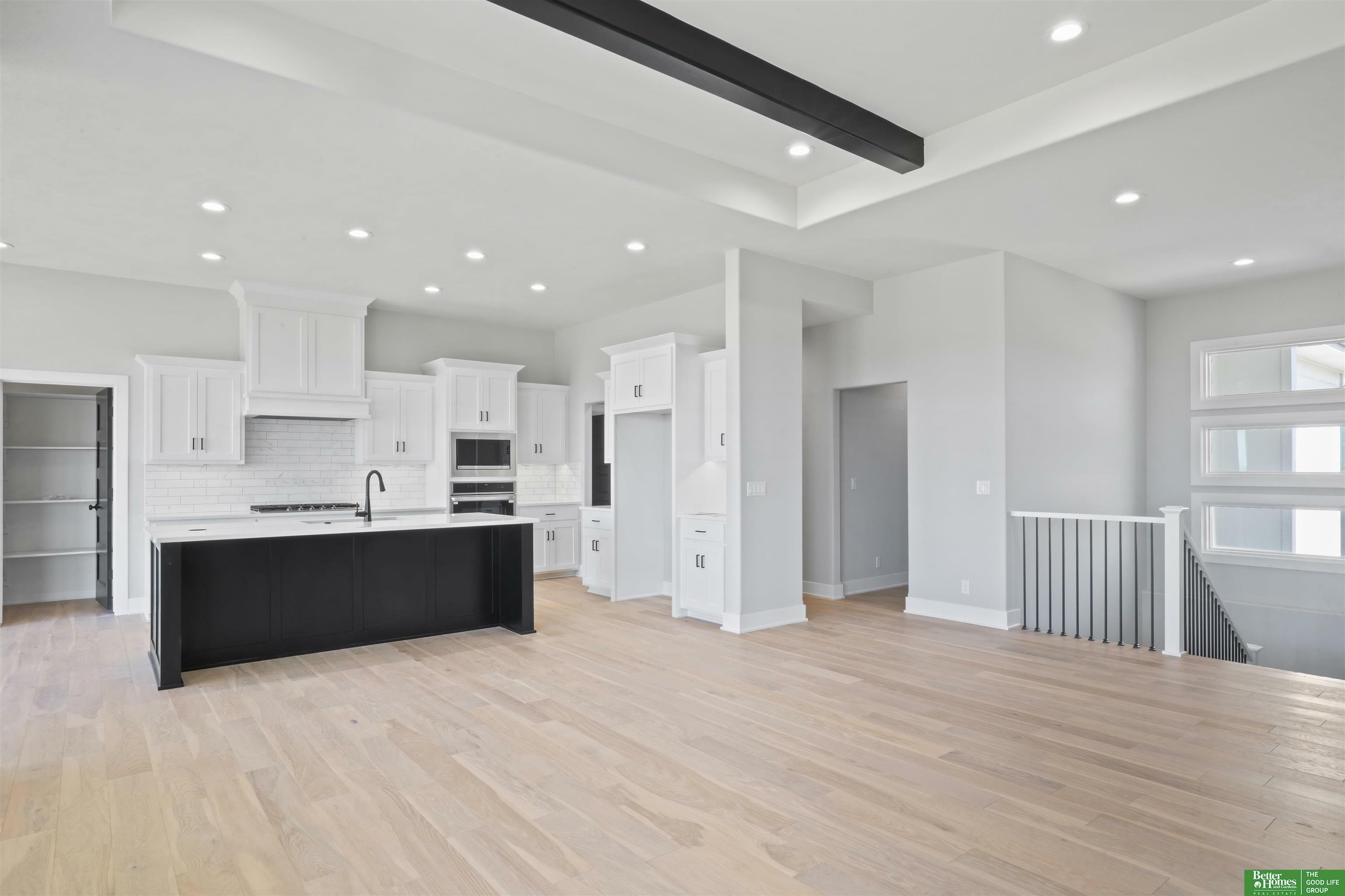 Property Photo: 5420 N 213th Street NE 68022