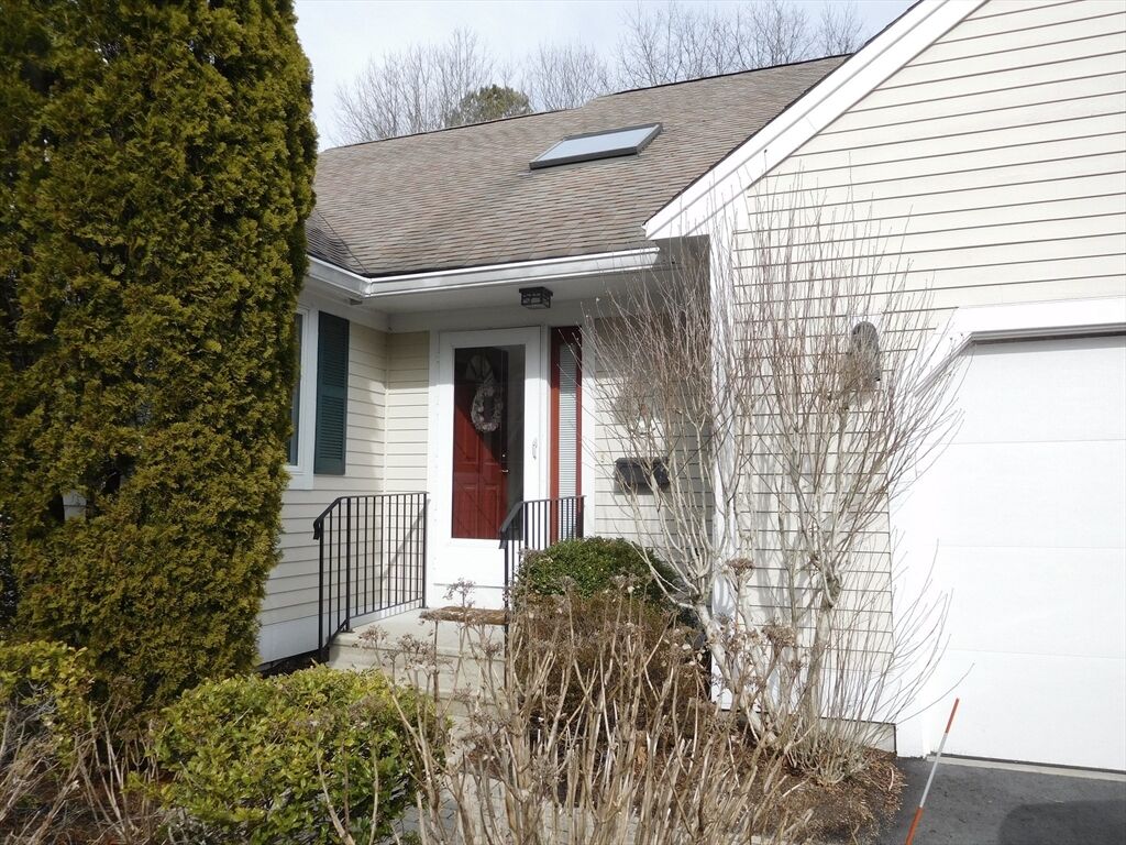 Property Photo:  3 Executive Drive 3  MA 02649 