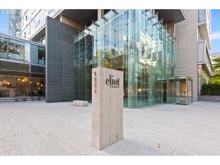 Property Photo: 1221 SW 10th Ave 914 OR 97205