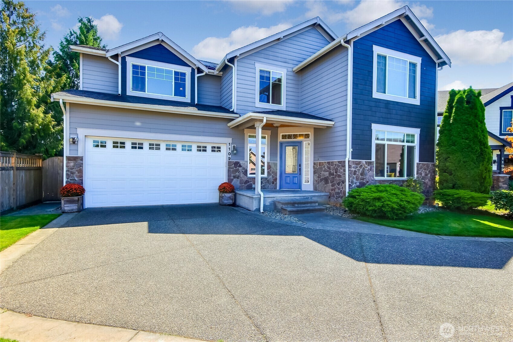 Property Photo: 1109 24th St NW WA 98371