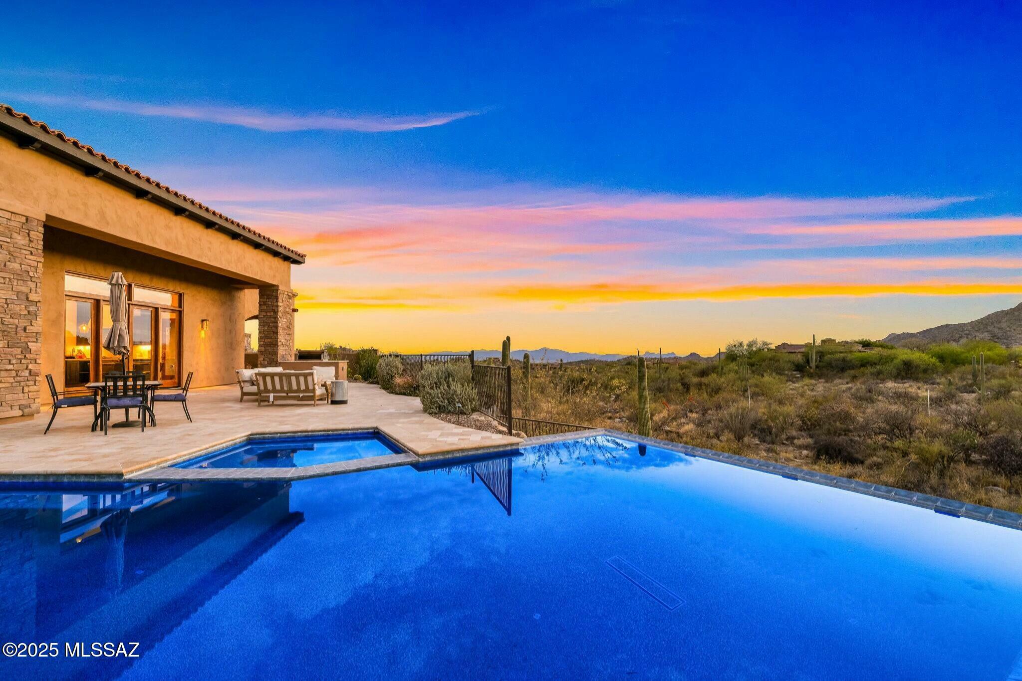 Property Photo: 14623 N Shaded Stone Place AZ 85755