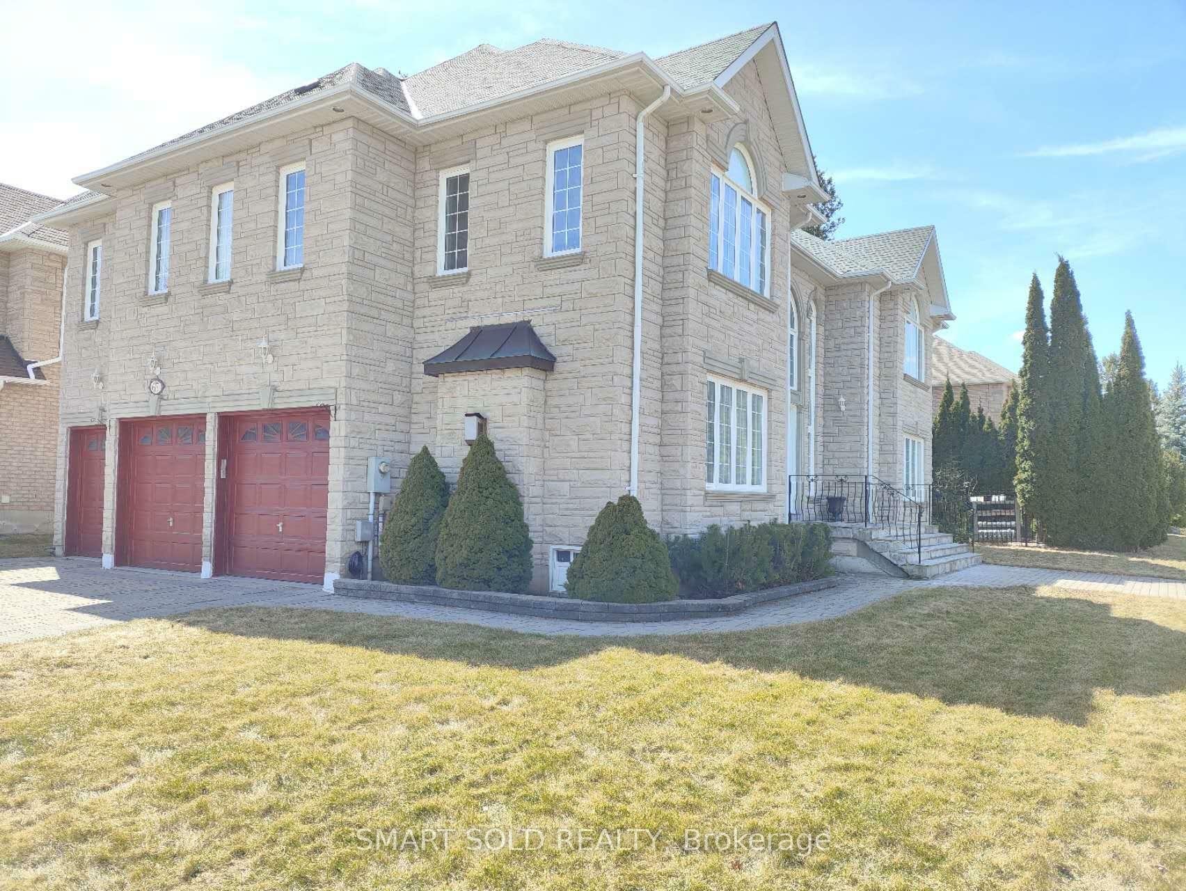 Property Photo: 67 Chantilly Crescent ON L4C 0K1