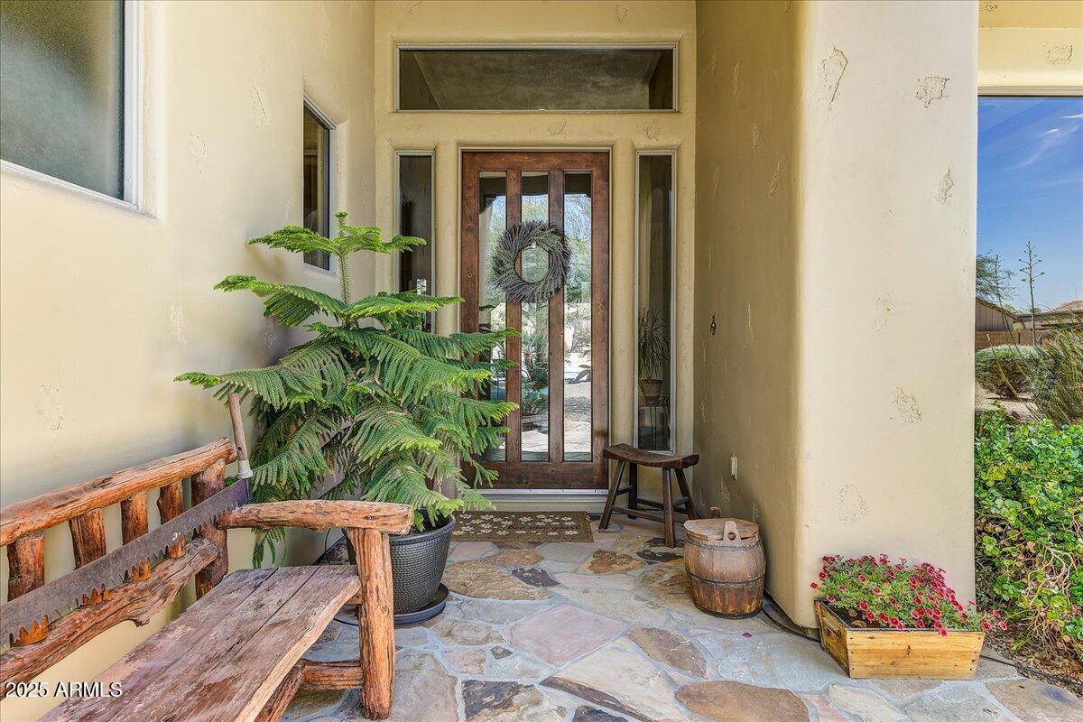 Property Photo:  8142 W Avenida Del Sol --  AZ 85383 
