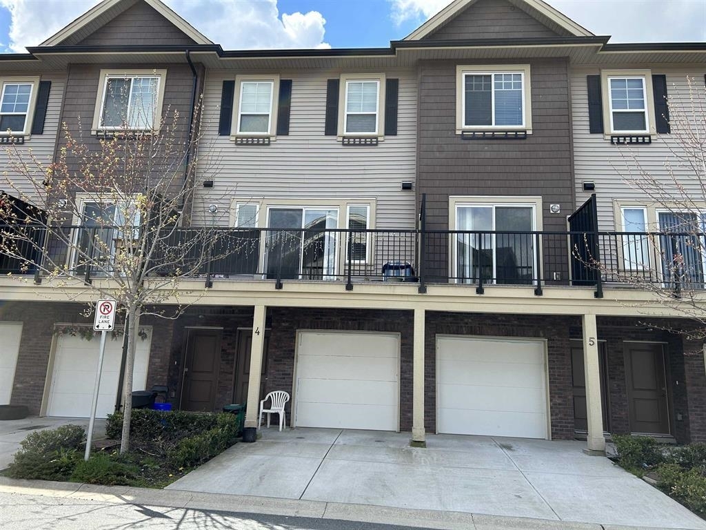 Photo de la propriété: 2530 Janzen Street 4 BC V2T 0H7