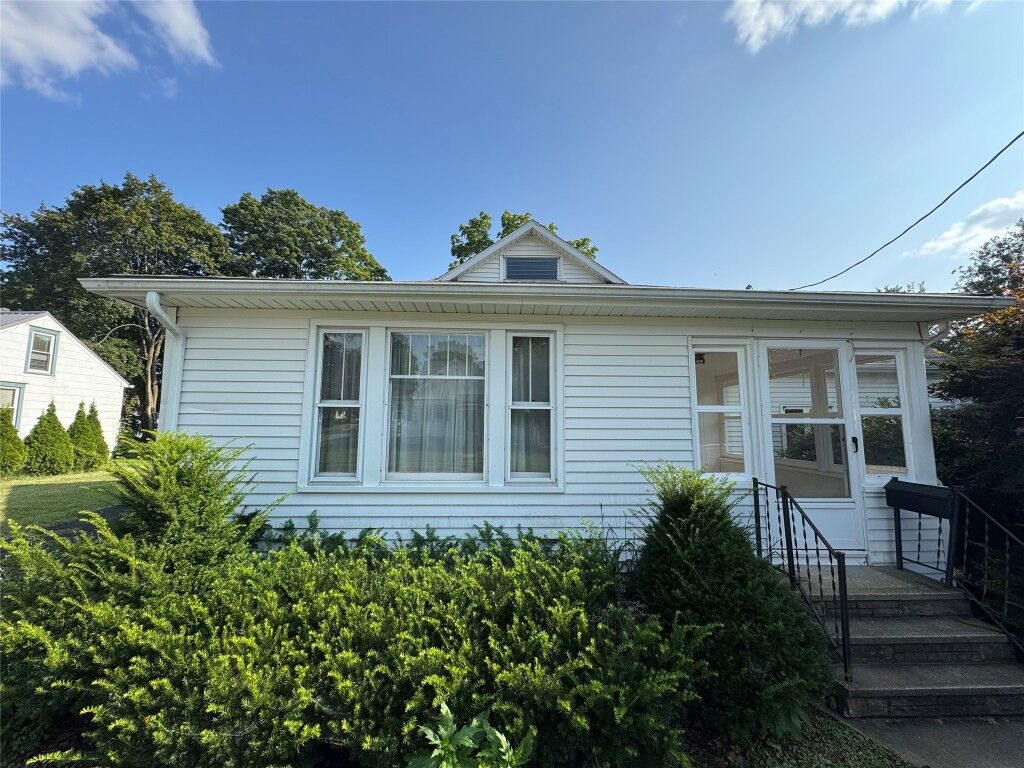 Property Photo:  128 Hawthorne Street  NY 13850 