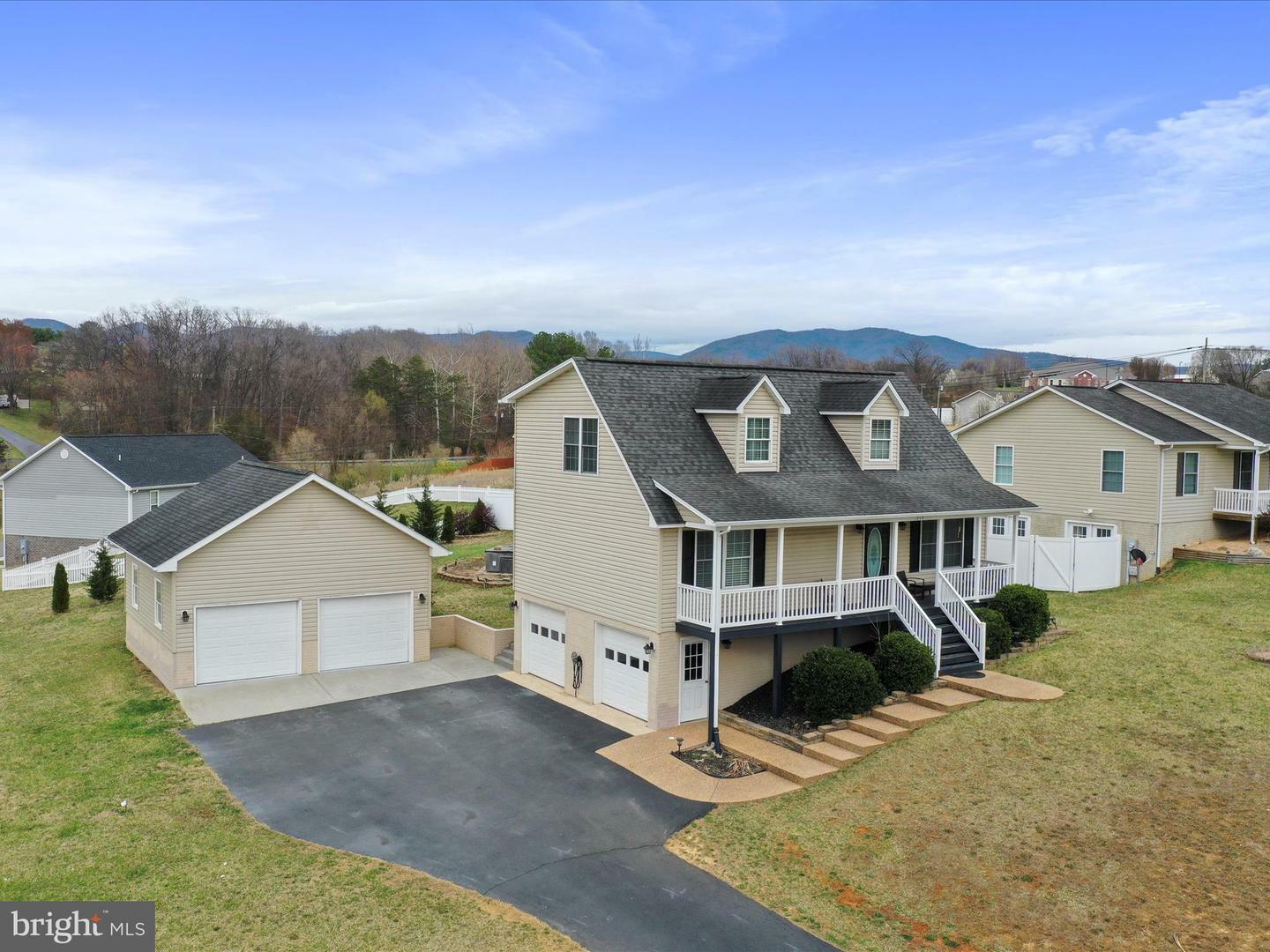 Property Photo: 317 Locustdale Loop VA 22849
